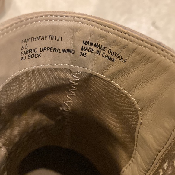 Madden Girl Fayth Booties Size 6.5 Tan color - Picture 6 of 6